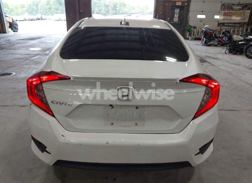 Photo 17 of 2018 Honda Civic EX-T (VIN JHMFC1F31JX009273)