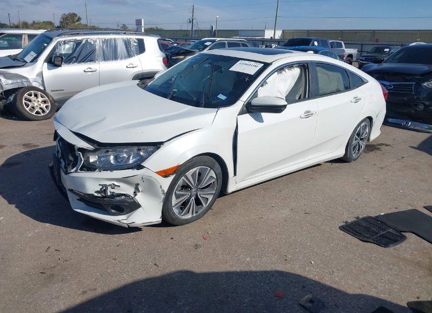 Photo 2 of 2018 Honda Civic EX-T (VIN JHMFC1F31JX027465)