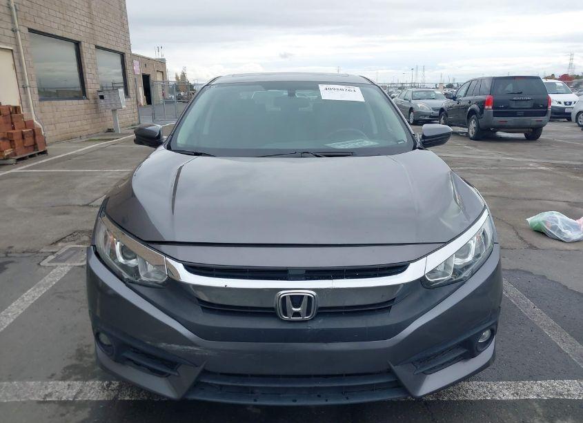 Photo 12 of 2018 Honda Civic EX-T (VIN JHMFC1F32JX005989)