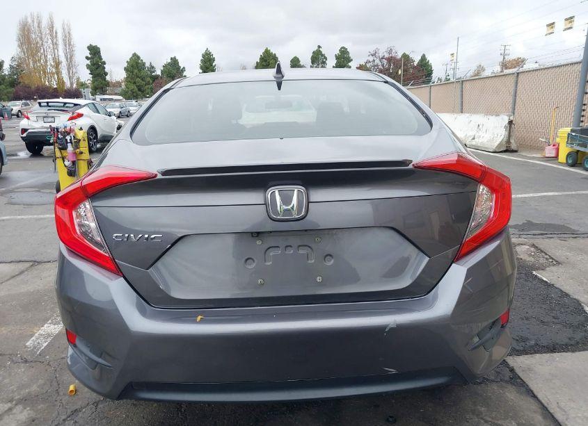 Photo 16 of 2018 Honda Civic EX-T (VIN JHMFC1F32JX005989)