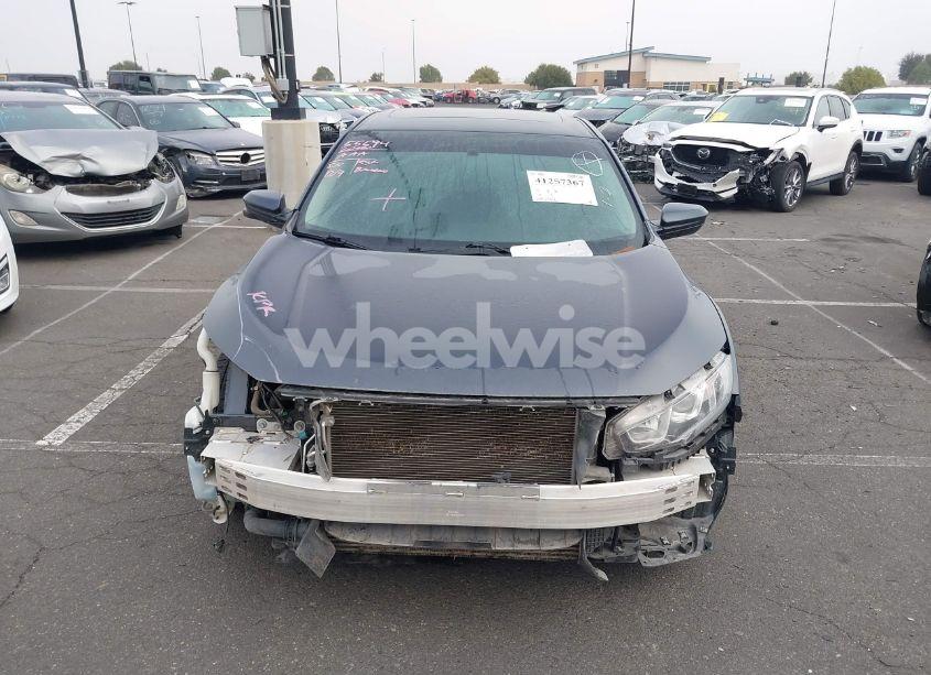 Photo 13 of 2018 Honda Civic EX-T (VIN JHMFC1F32JX037311)