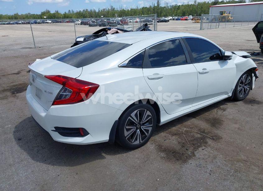 Photo 4 of 2018 Honda Civic EX-T (VIN JHMFC1F33JX034711)
