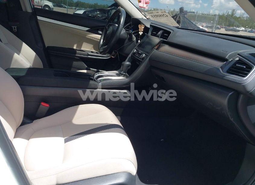 Photo 5 of 2018 Honda Civic EX-T (VIN JHMFC1F33JX034711)