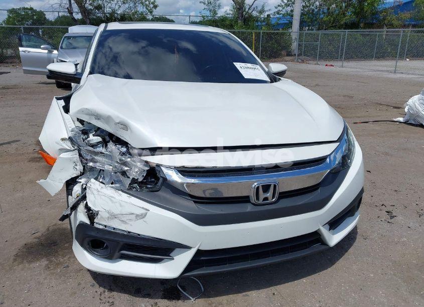 Photo 6 of 2018 Honda Civic EX-T (VIN JHMFC1F33JX034711)