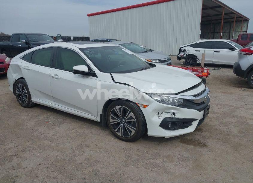 2018 Honda Civic EX-T (VIN JHMFC1F33JX037978) main photo