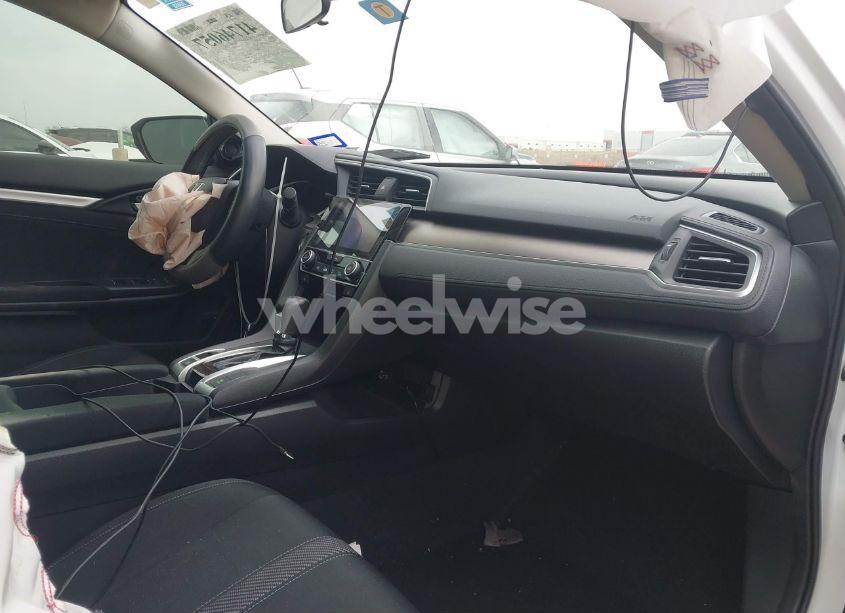 Photo 5 of 2018 Honda Civic EX-T (VIN JHMFC1F33JX037978)