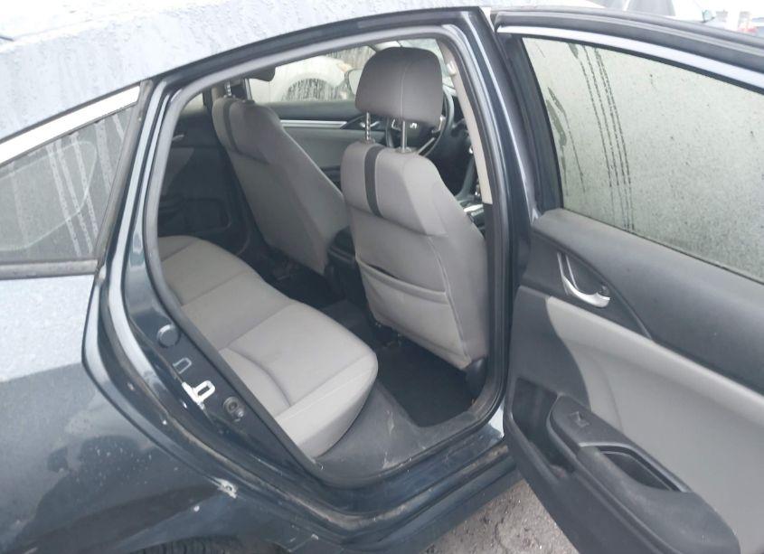 Photo 8 of 2018 Honda Civic EX-T (VIN JHMFC1F33JX039665)