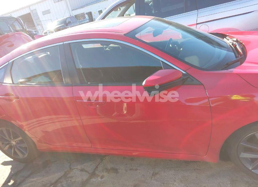 Photo 13 of 2019 Honda Civic EX (VIN JHMFC1F33KX003900)