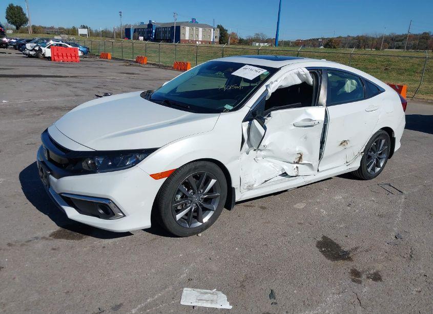 Photo 2 of 2019 Honda Civic EX (VIN JHMFC1F33KX008434)