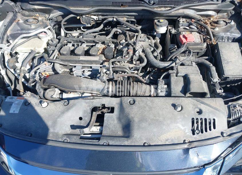 Photo 10 of 2018 Honda Civic EX-T (VIN JHMFC1F34JX015827)