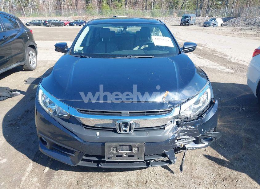 Photo 6 of 2018 Honda Civic EX-T (VIN JHMFC1F34JX015827)