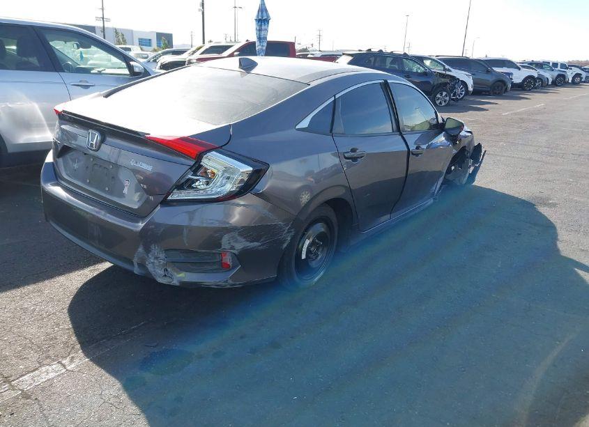 Photo 4 of 2018 Honda Civic EX-T (VIN JHMFC1F34JX039111)