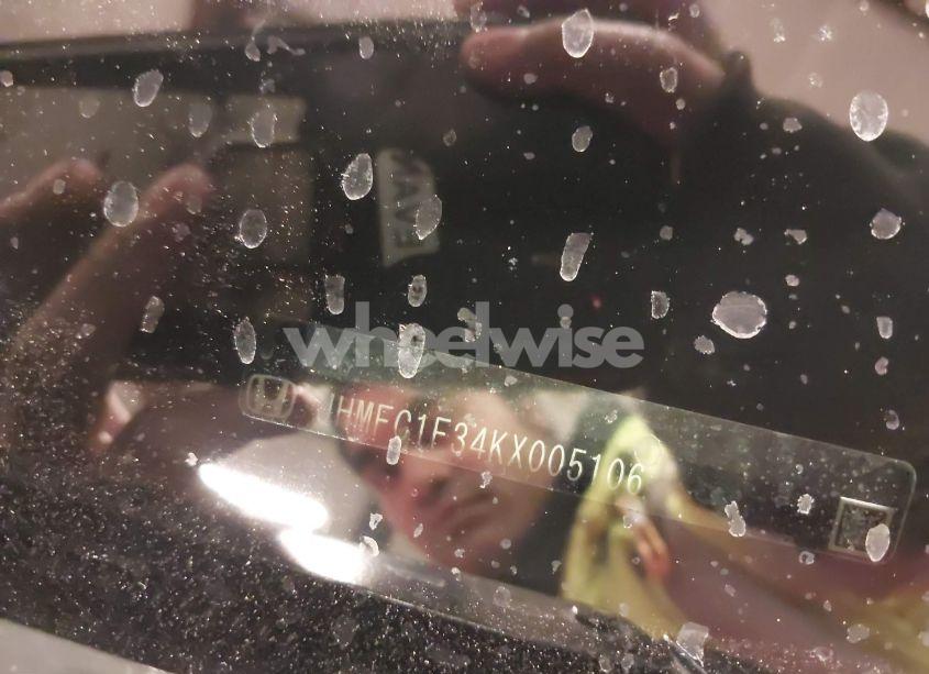 Photo 9 of 2019 Honda Civic EX (VIN JHMFC1F34KX005106)