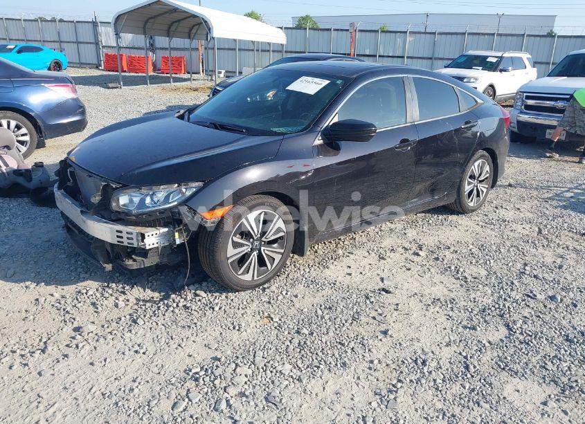 Photo 2 of 2018 Honda Civic EX-T (VIN JHMFC1F35JX007641)