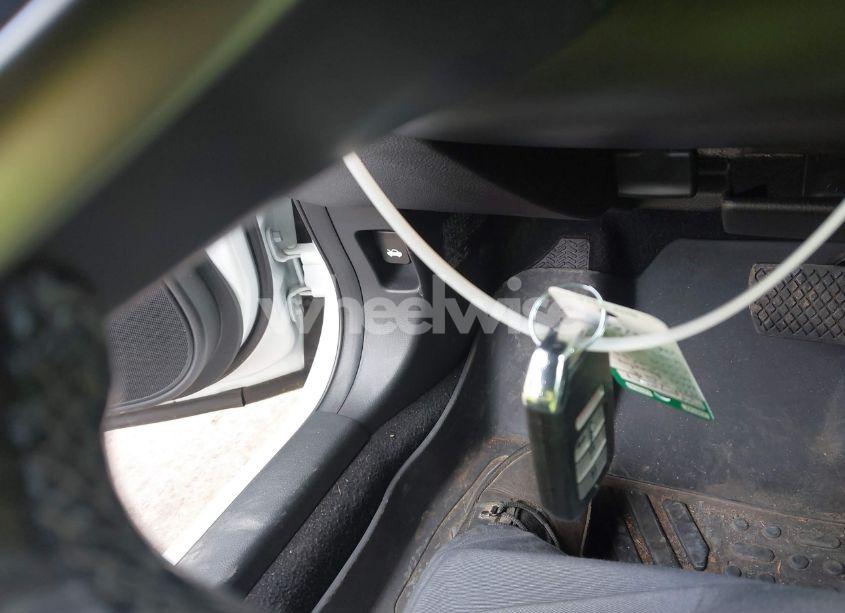 Photo 11 of 2018 Honda Civic EX-T (VIN JHMFC1F35JX020695)