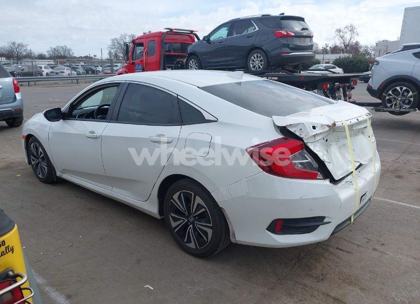 Photo 14 of 2018 Honda Civic EX-T (VIN JHMFC1F35JX020695)