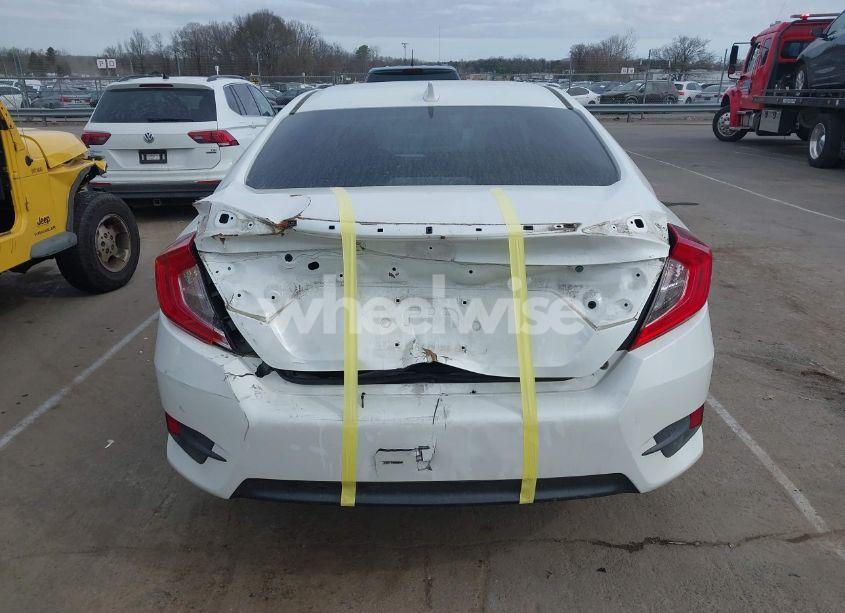 Photo 16 of 2018 Honda Civic EX-T (VIN JHMFC1F35JX020695)