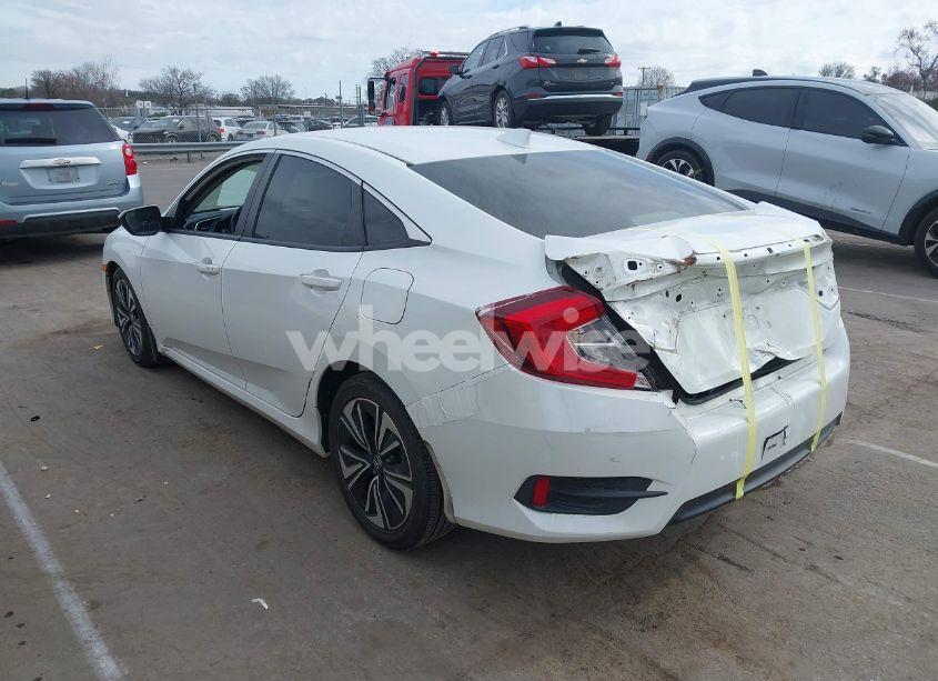 Photo 3 of 2018 Honda Civic EX-T (VIN JHMFC1F35JX020695)