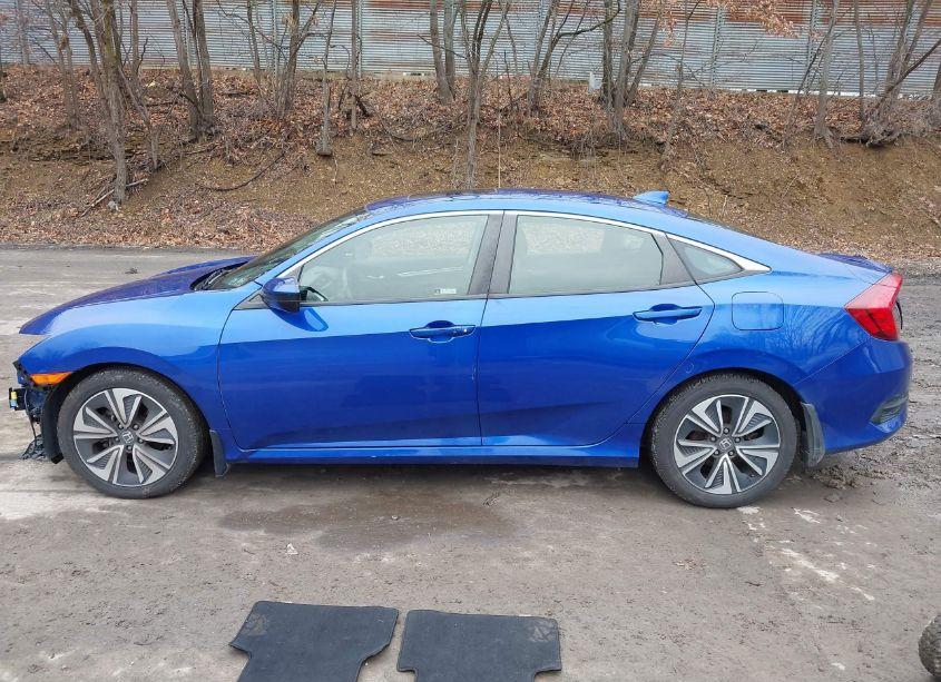 Photo 14 of 2018 Honda Civic EX-T (VIN JHMFC1F35JX037464)