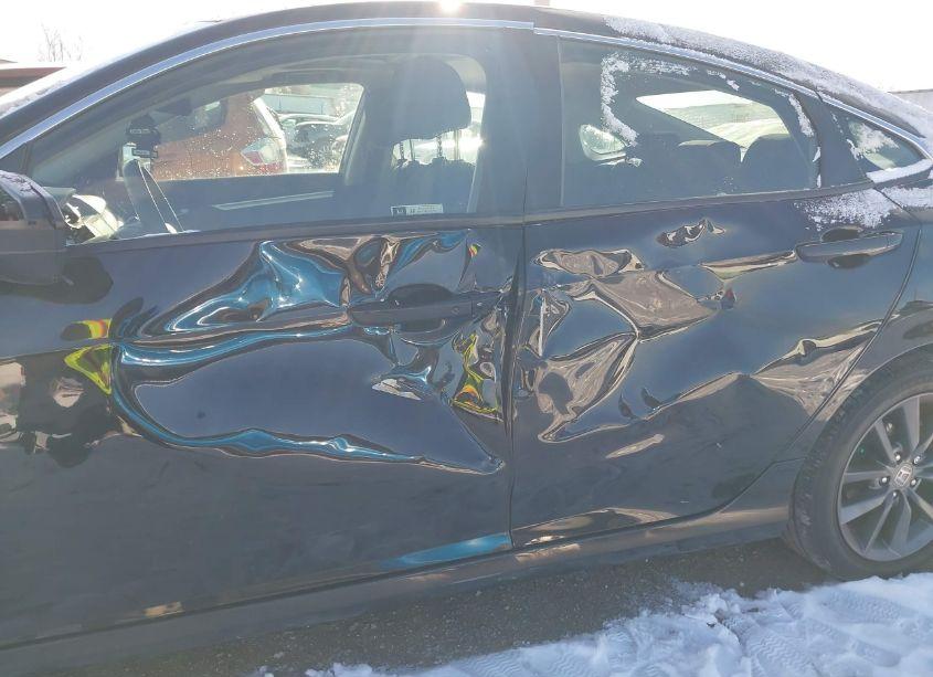 Photo 6 of 2019 Honda Civic EX (VIN JHMFC1F35KX004708)