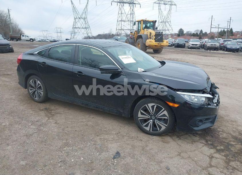 2018 Honda Civic EX-T (VIN JHMFC1F36JX008085) main photo