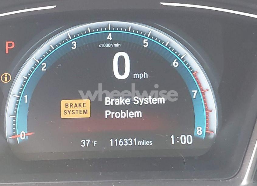 Photo 15 of 2018 Honda Civic EX-T (VIN JHMFC1F36JX008085)