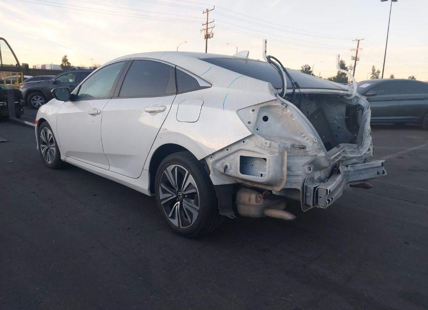 Photo 3 of 2018 Honda Civic EX-T (VIN JHMFC1F36JX009270)