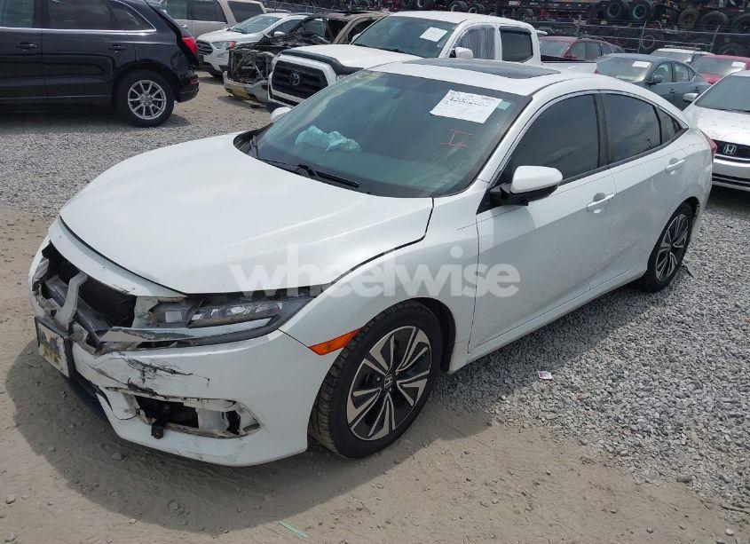 Photo 2 of 2018 Honda Civic EX-T (VIN JHMFC1F36JX012072)