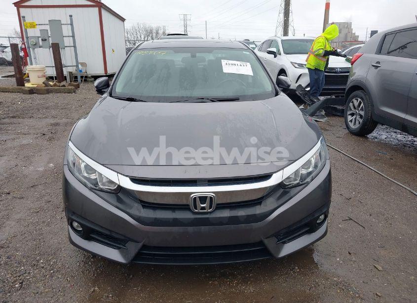 Photo 12 of 2018 Honda Civic EX-T (VIN JHMFC1F36JX018454)