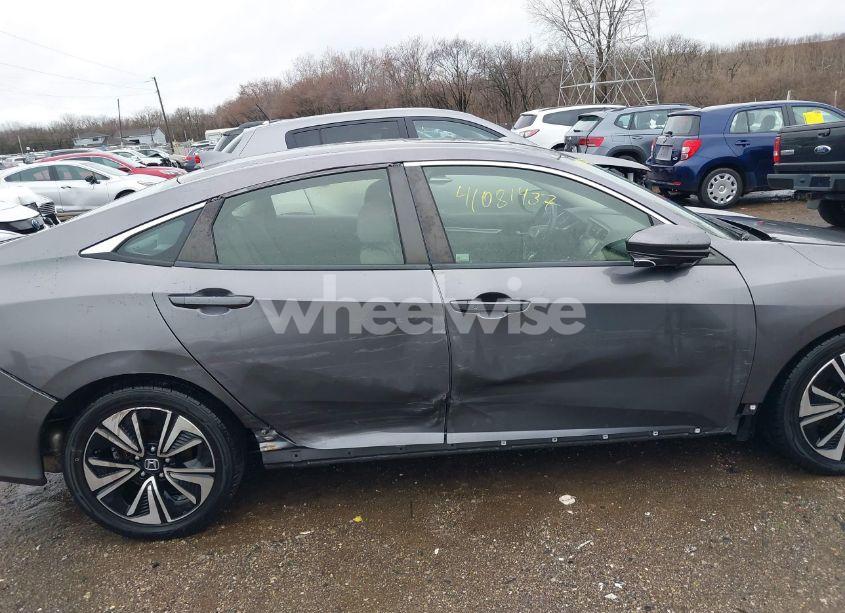 Photo 6 of 2018 Honda Civic EX-T (VIN JHMFC1F36JX018454)