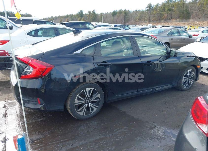 Photo 13 of 2018 Honda Civic EX-T (VIN JHMFC1F36JX021404)