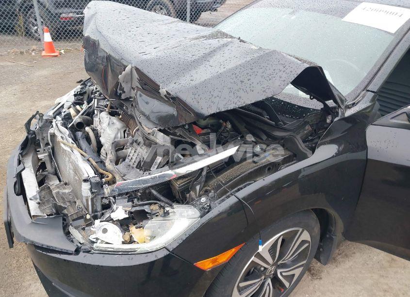 Photo 17 of 2018 Honda Civic EX-T (VIN JHMFC1F36JX035397)