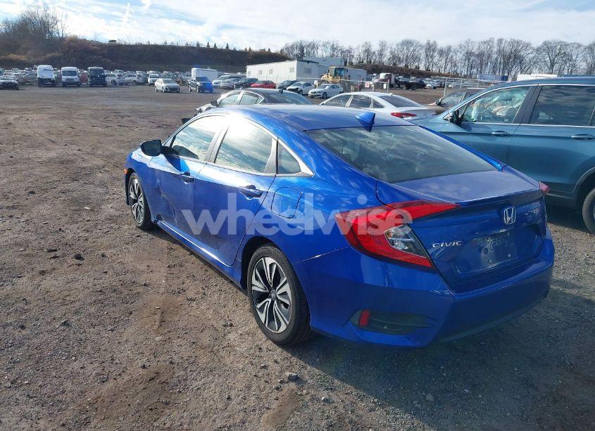 Photo 3 of 2018 Honda Civic EX-T (VIN JHMFC1F36JX035867)