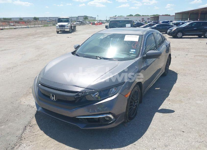 Photo 2 of 2019 Honda Civic EX (VIN JHMFC1F36KX004586)