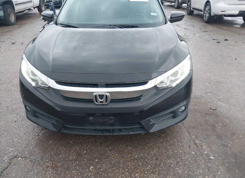 Photo 6 of 2018 Honda Civic EX-T (VIN JHMFC1F37JX007494)