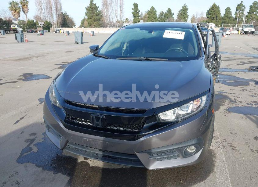 Photo 13 of 2018 Honda Civic EX-T (VIN JHMFC1F37JX017636)