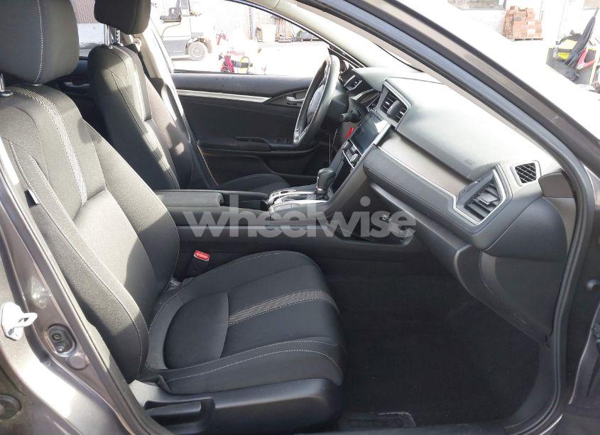 Photo 5 of 2018 Honda Civic EX-T (VIN JHMFC1F37JX017636)