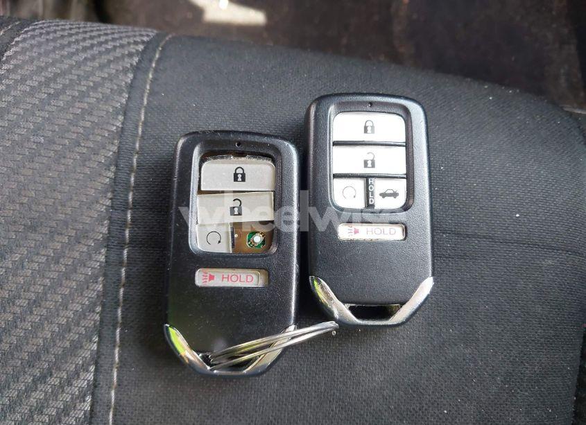Photo 11 of 2018 Honda Civic EX-T (VIN JHMFC1F37JX020679)