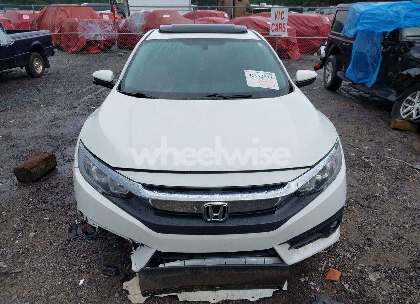 Photo 12 of 2018 Honda Civic EX-T (VIN JHMFC1F37JX020679)