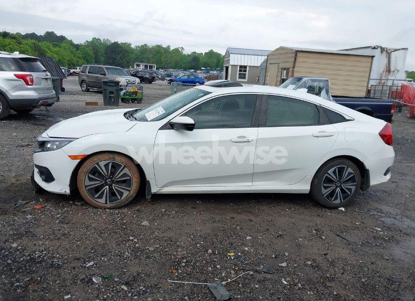 Photo 14 of 2018 Honda Civic EX-T (VIN JHMFC1F37JX020679)