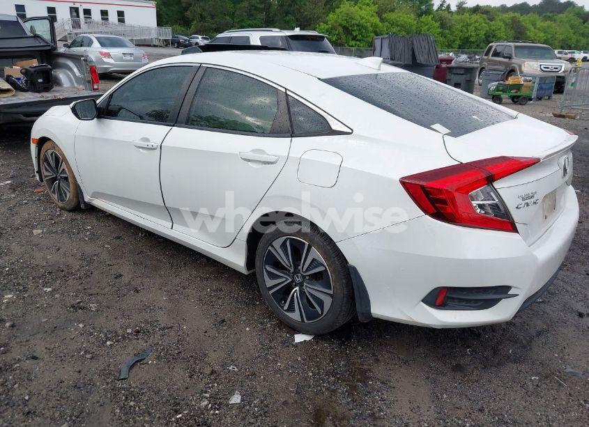 Photo 3 of 2018 Honda Civic EX-T (VIN JHMFC1F37JX020679)