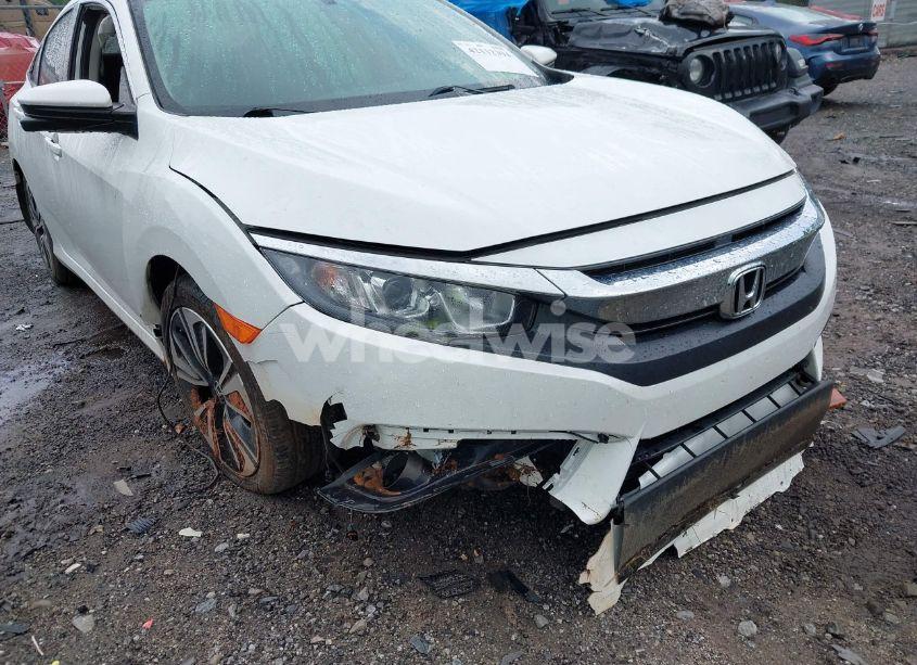Photo 6 of 2018 Honda Civic EX-T (VIN JHMFC1F37JX020679)