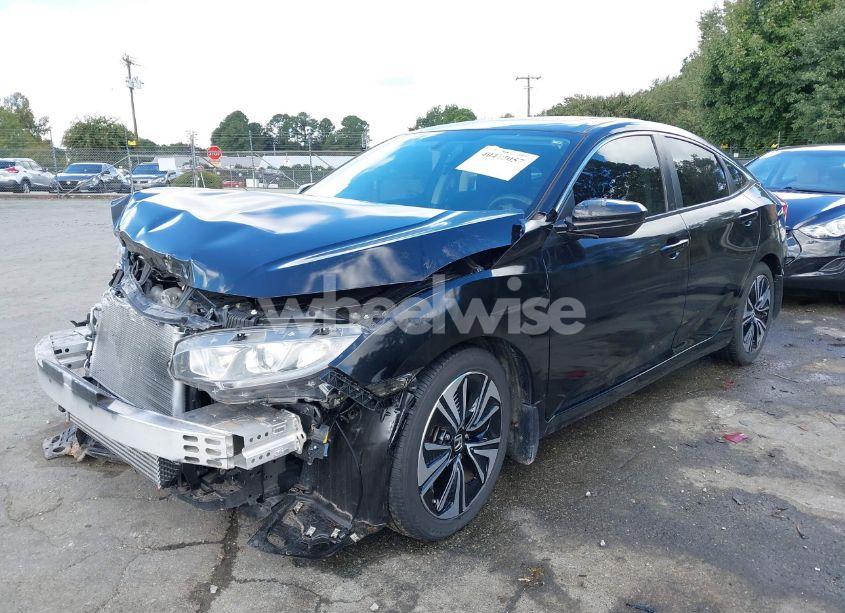 Photo 2 of 2018 Honda Civic EX-T (VIN JHMFC1F37JX023498)