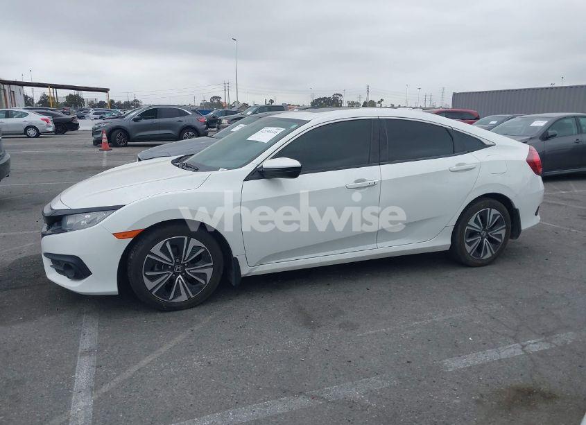 Photo 14 of 2018 Honda Civic EX-T (VIN JHMFC1F37JX033660)