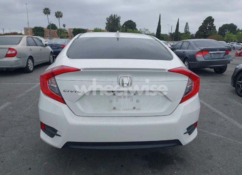 Photo 16 of 2018 Honda Civic EX-T (VIN JHMFC1F37JX033660)