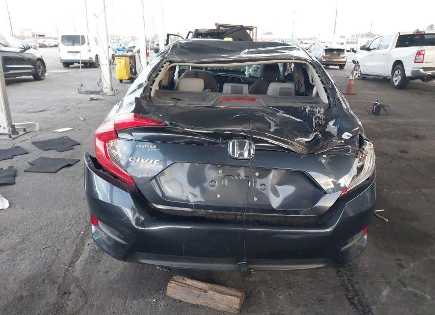 Photo 16 of 2018 Honda Civic EX-T (VIN JHMFC1F37JX034680)