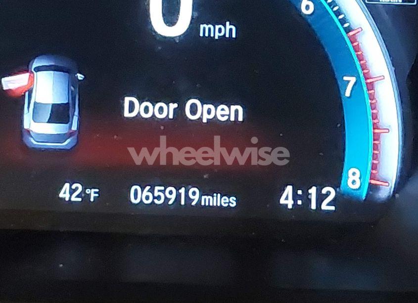 Photo 16 of 2018 Honda Civic EX-T (VIN JHMFC1F37JX037210)