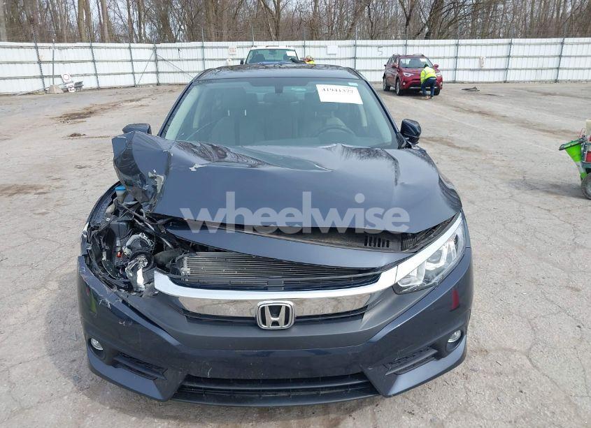 Photo 12 of 2018 Honda Civic EX-T (VIN JHMFC1F38JX007438)