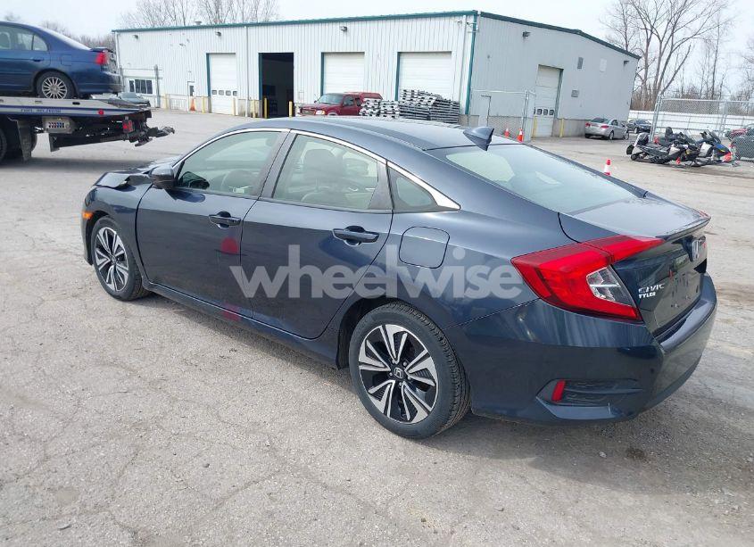 Photo 3 of 2018 Honda Civic EX-T (VIN JHMFC1F38JX007438)