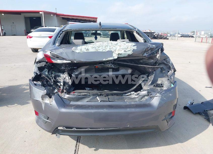 Photo 17 of 2018 Honda Civic EX-T (VIN JHMFC1F38JX009237)